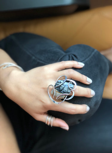 PICASSO WAVE RING