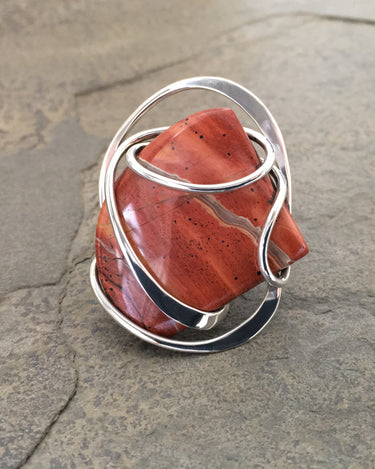 RED COAST WAVE RING