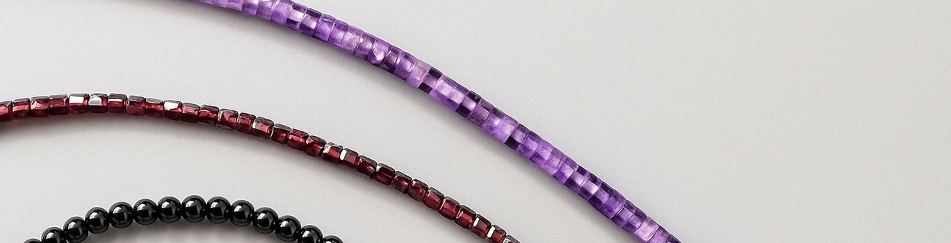 WOMENS NECKLACES