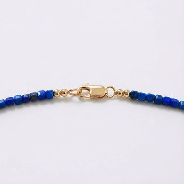 BEAD NECKLACE WITH FACETED LAPIS LAZULI