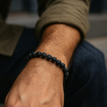 BEAD BRACELET WITH BLACK LAVA - 8MM
